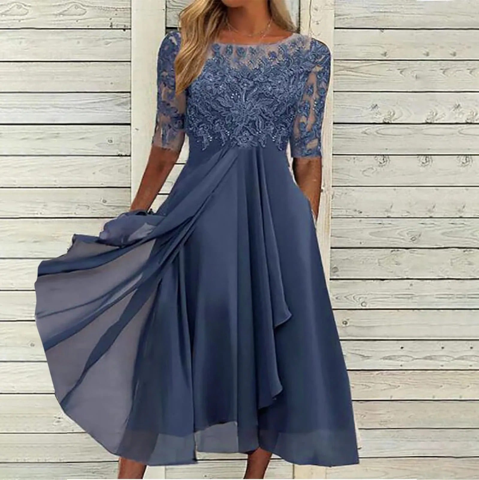 Puck | Elegantné Midi Šaty s Čipkovými Detailmi